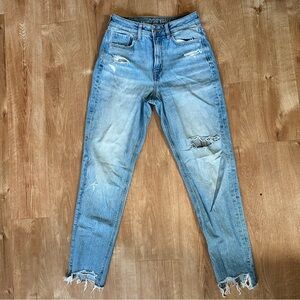 American Eagle Outfitters Light Blue Ripped Boyfriend Jeans